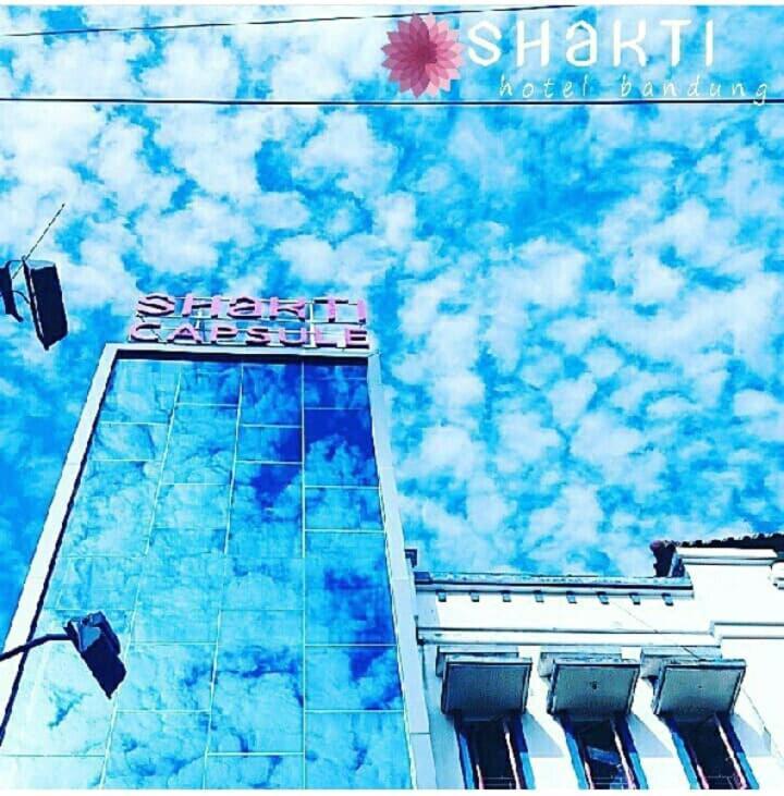 Hotel Shakti Capsule Бандунг Екстер'єр фото