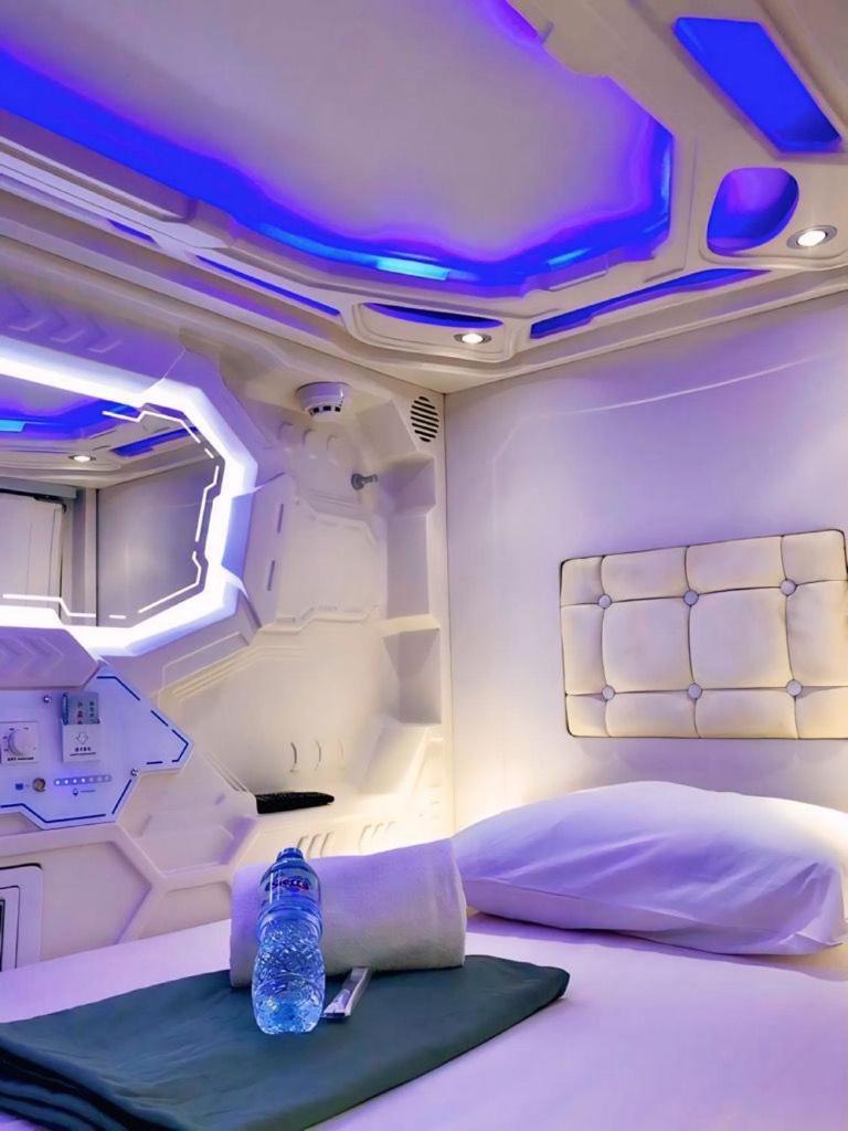 Hotel Shakti Capsule Бандунг Екстер'єр фото